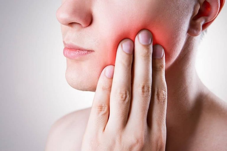 10 Remèdes maison pour soulager les maux de dents